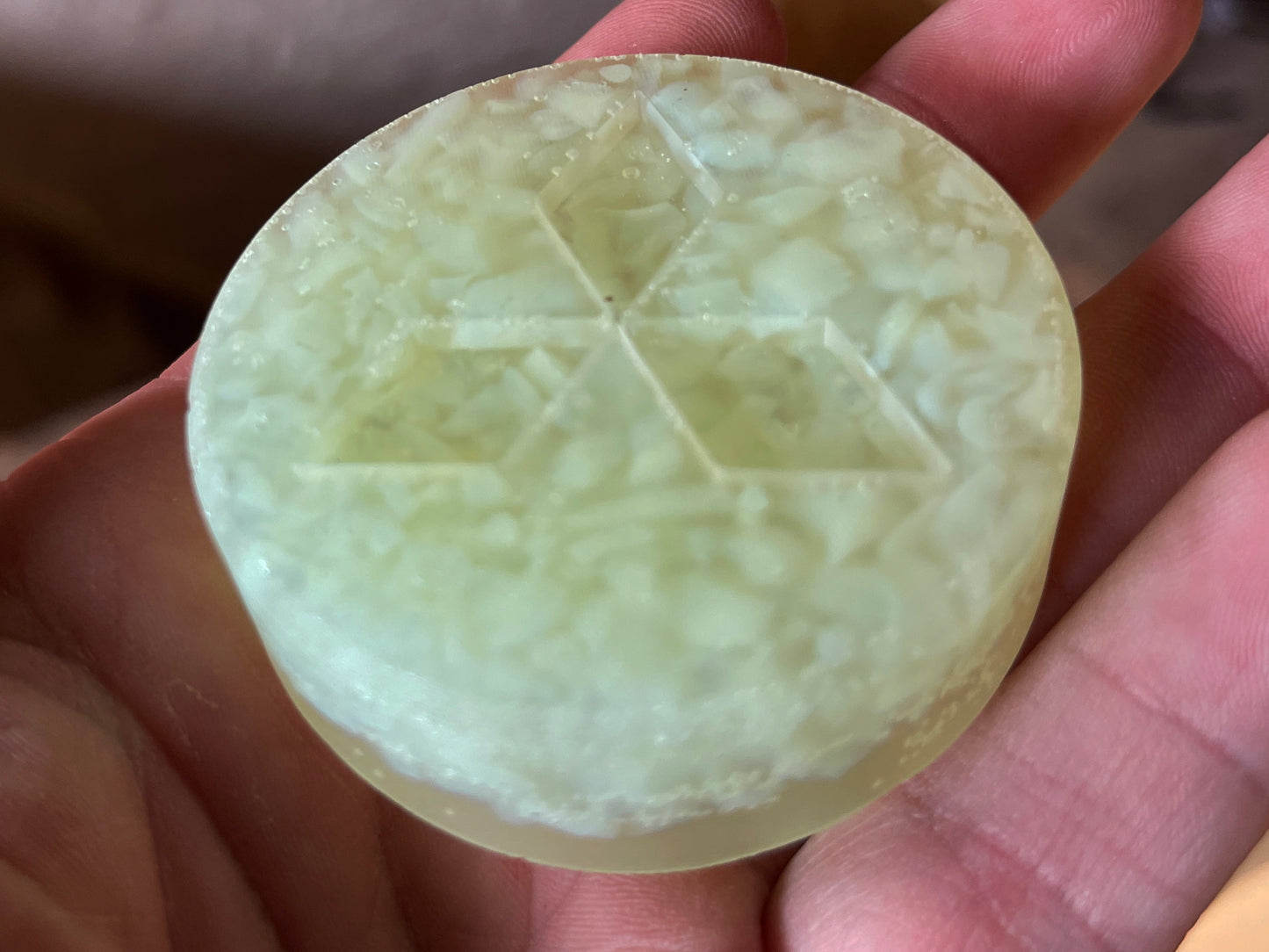 Uranium Glass Resin Mitsi MDMA Tablet (Uresinium)