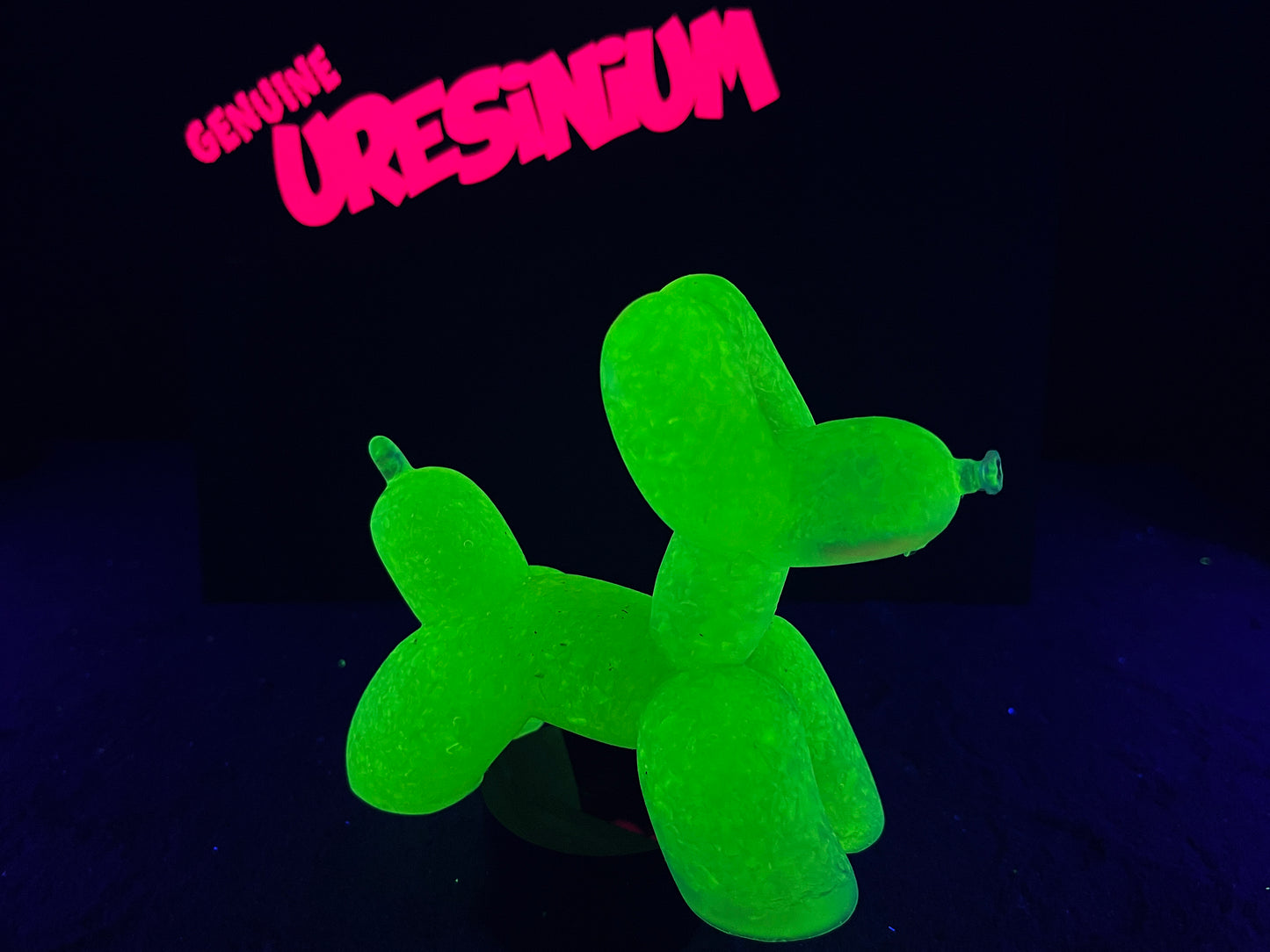 Uranium Glass Resin Balloon Dog (Uresinium)