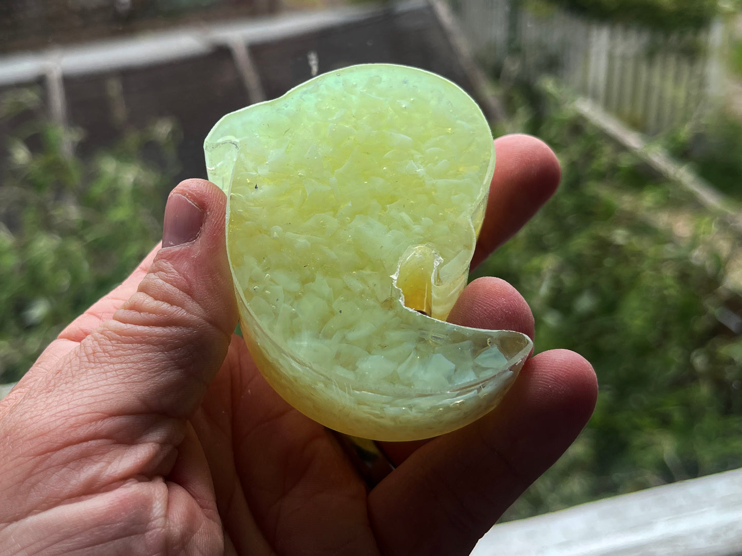 Uranium Glass Resin Friendly Ghost - Custard (Uresinium)