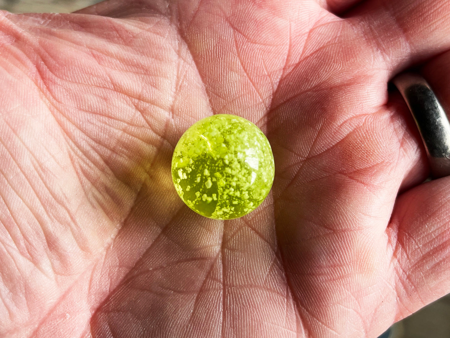 Uranium Glass 20mm Shooter Marble