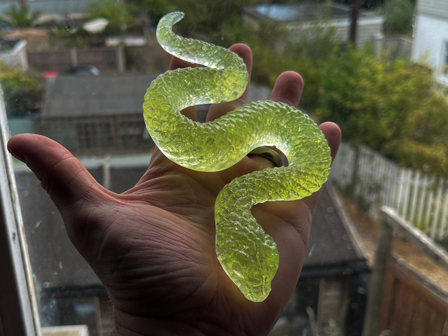 Uranium Glass Resin Snake (Uresinium)