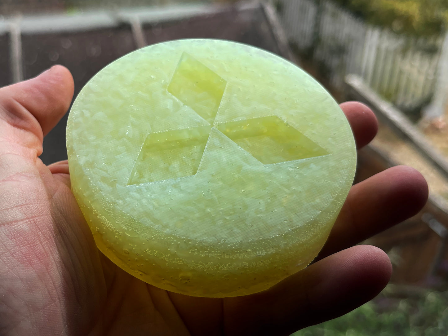 Uranium Glass Resin Mitsi MDMA Tablet (Uresinium)