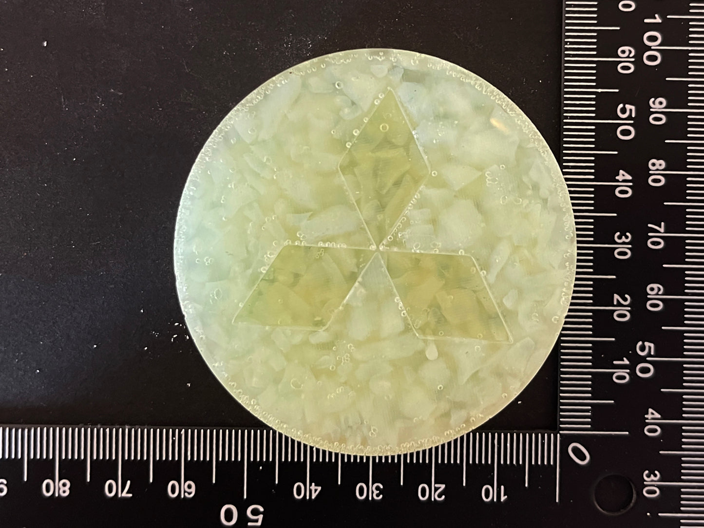 Uranium Glass Resin Mitsi MDMA Tablet (Uresinium)