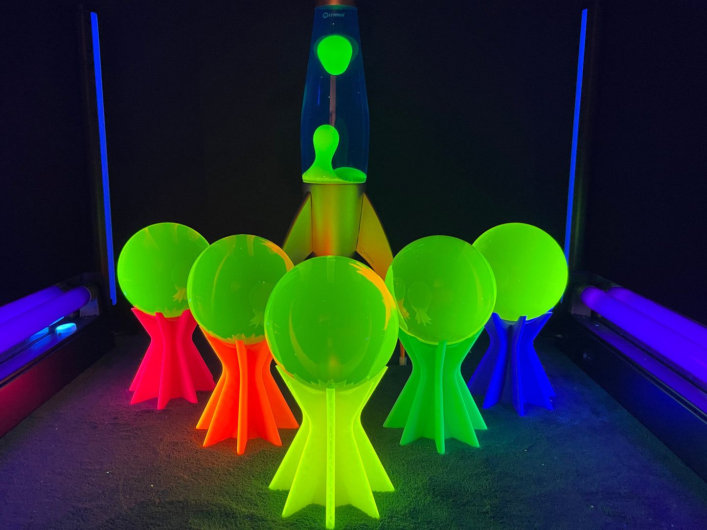 UV Reactive Glass Sphere Stand