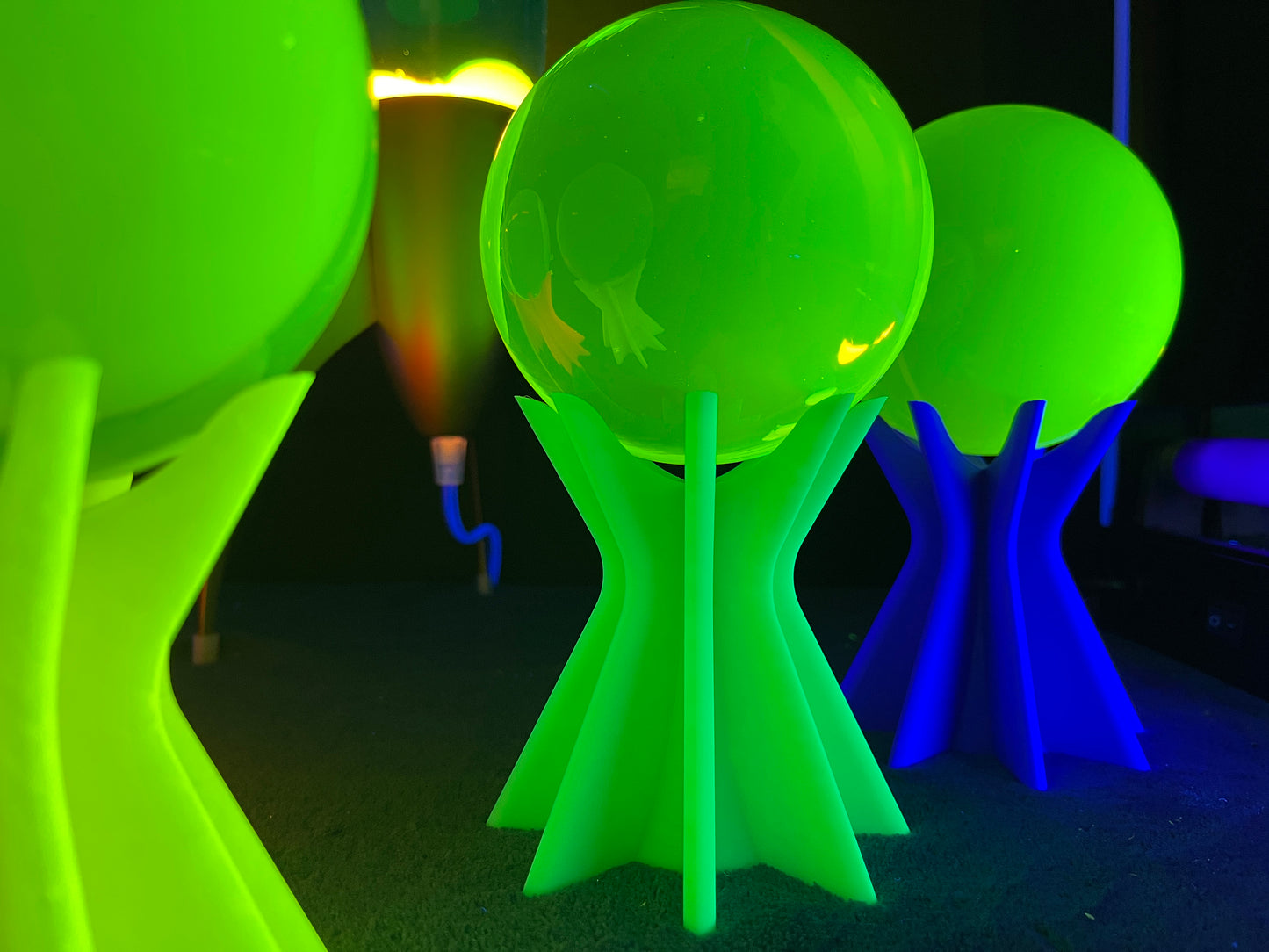 UV Reactive Glass Sphere Stand