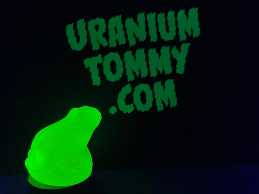 Uranium Vaseline Glass Frog