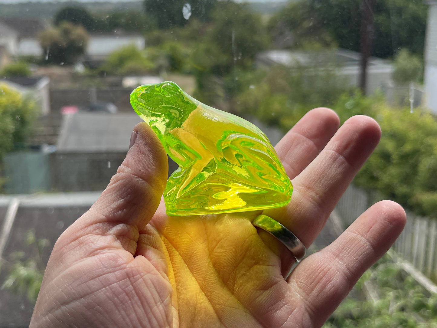 Uranium Vaseline Glass Frog