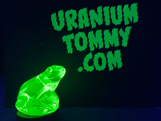 Uranium Vaseline Glass Frog