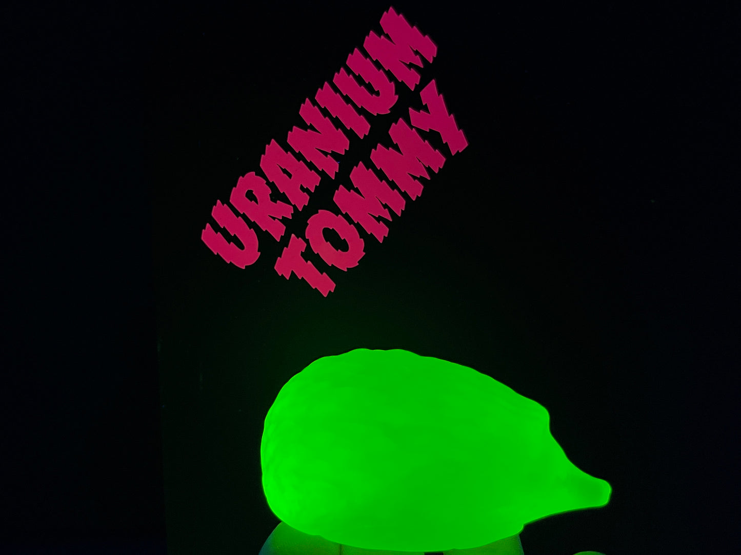 Uranium Vaseline Glass Hedgehog