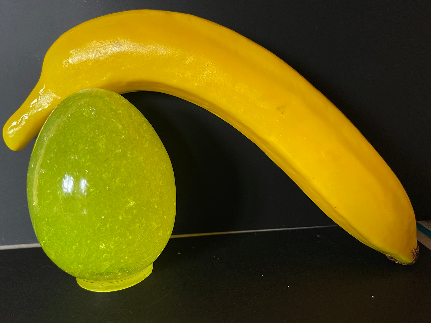 Uranium Glass Resin Vaseline Egg (Uresinium)
