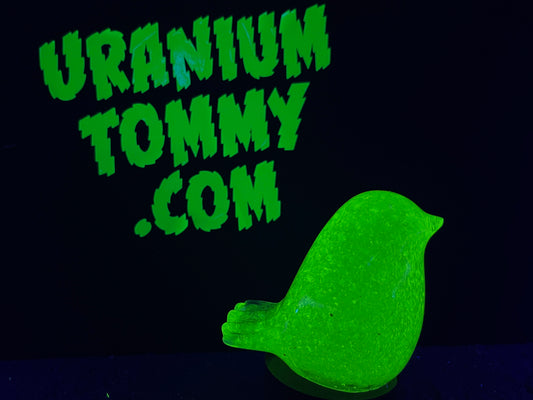 Uranium Glass Resin Bird (Uresinium)