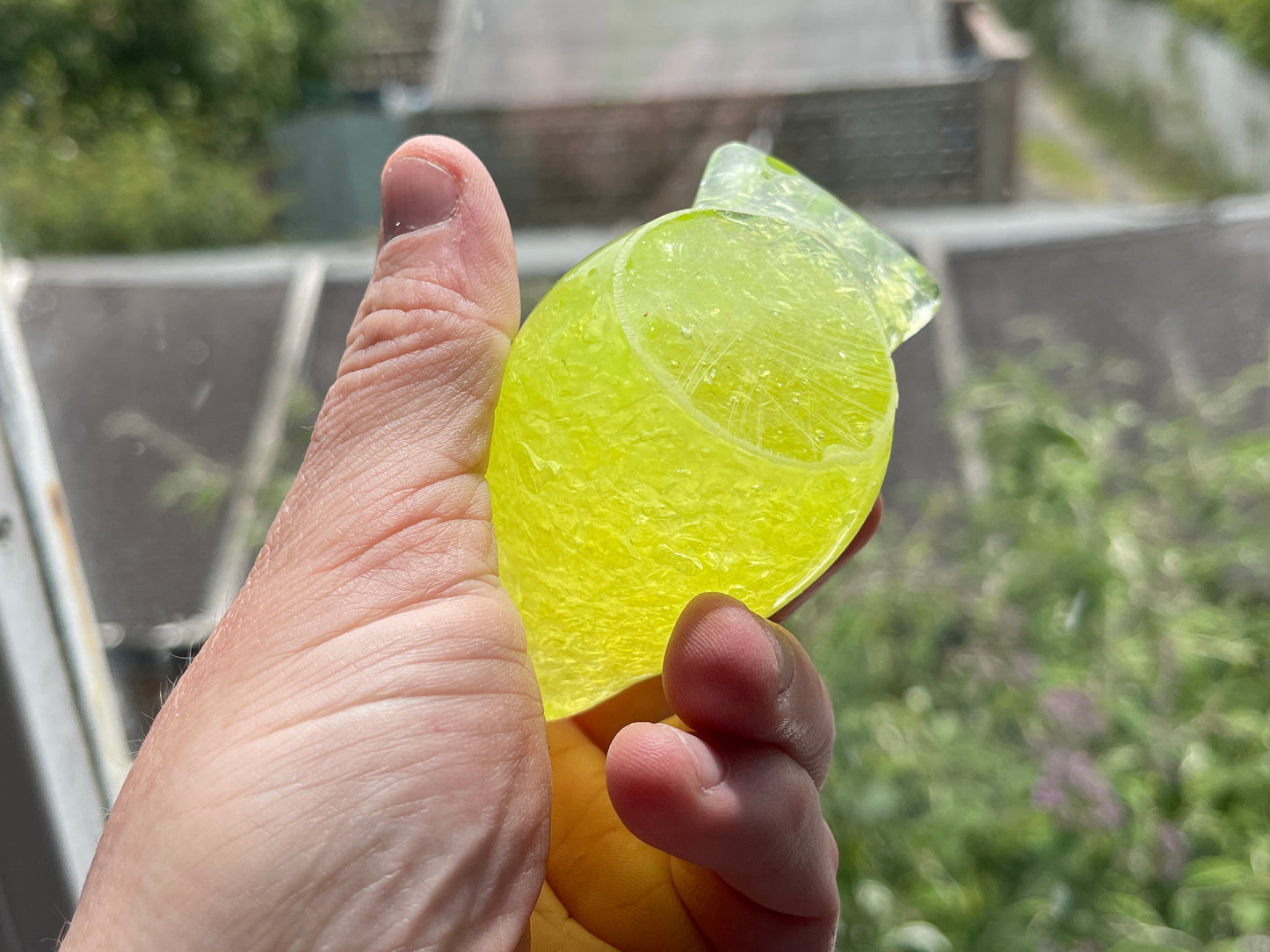 Uranium Glass Resin Bird (Uresinium)