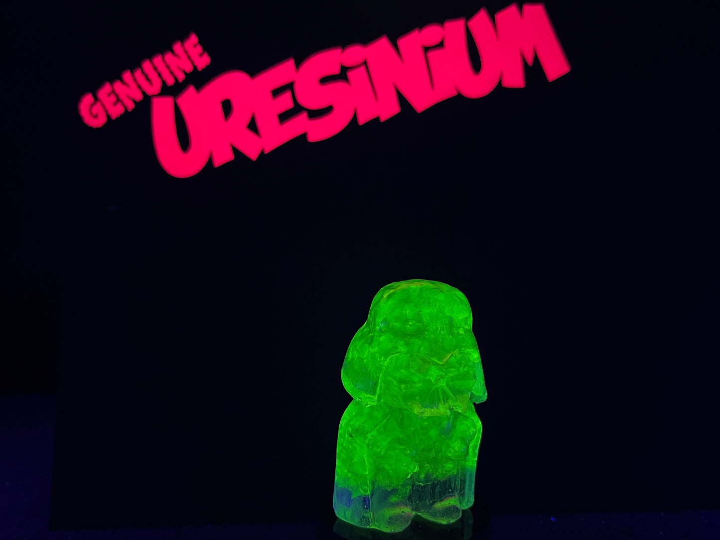 Uranium Glass Resin Black Knight (Uresinium)