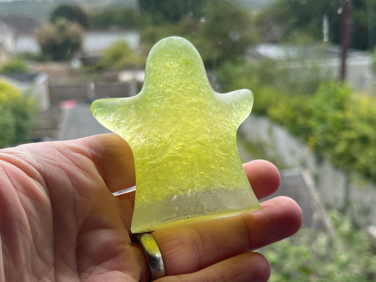 Uranium Glass Resin Ghost (Uresinium)