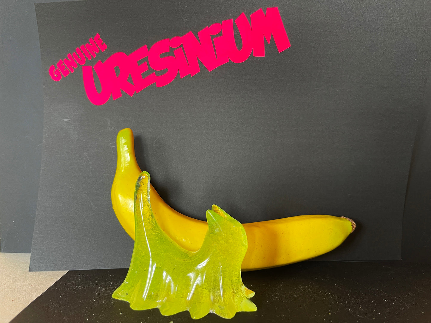 Uranium Glass Resin Ghost Cat (Uresinium)