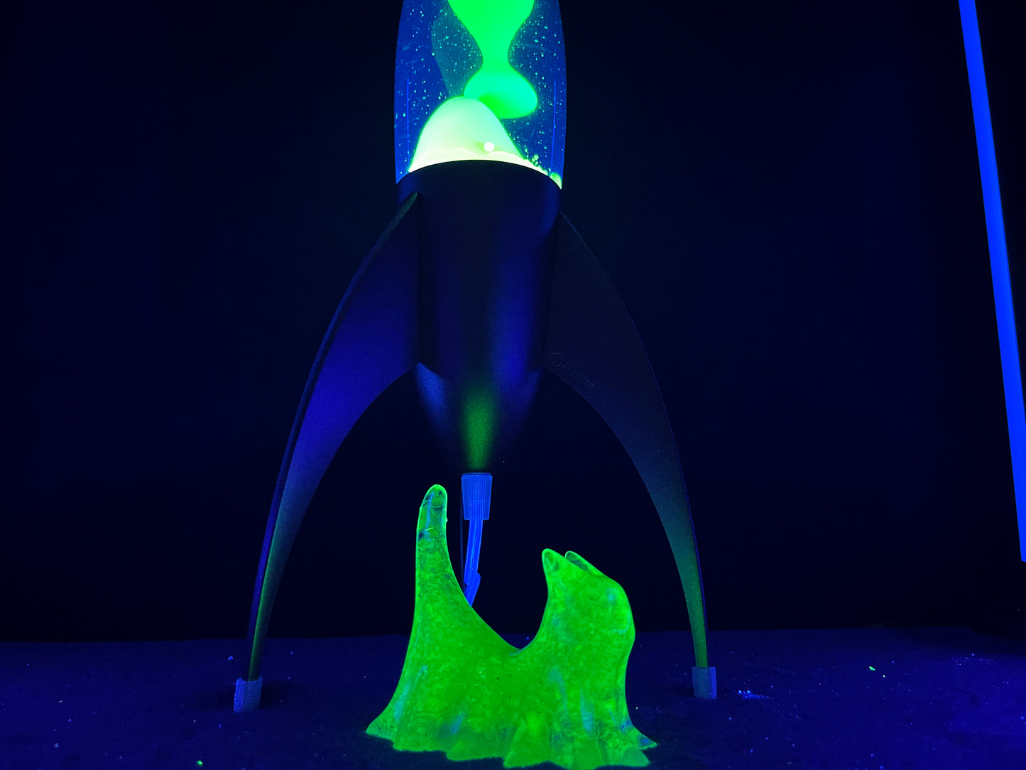 Uranium Glass Resin Ghost Cat (Uresinium)