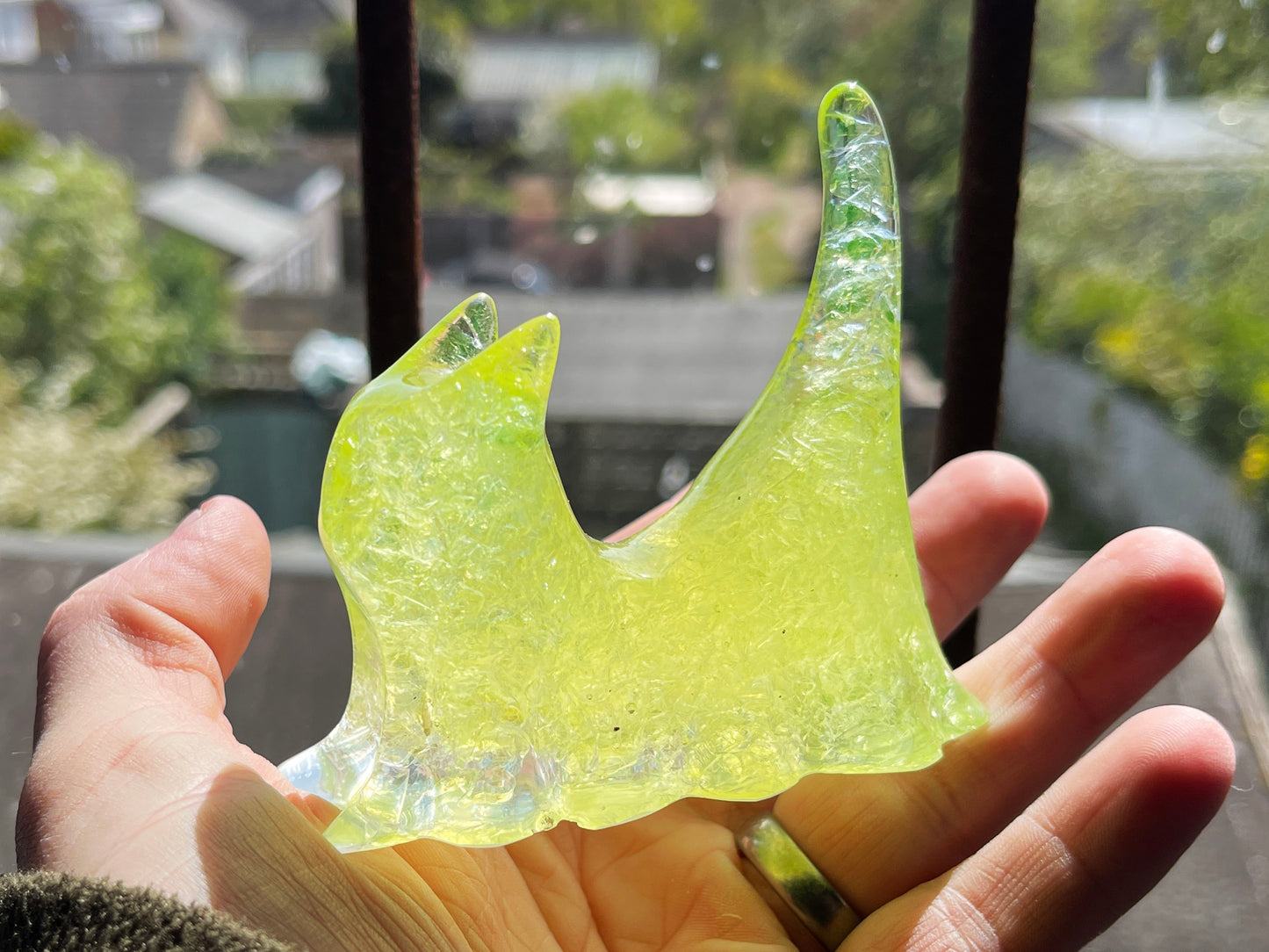 Uranium Glass Resin Ghost Cat (Uresinium)