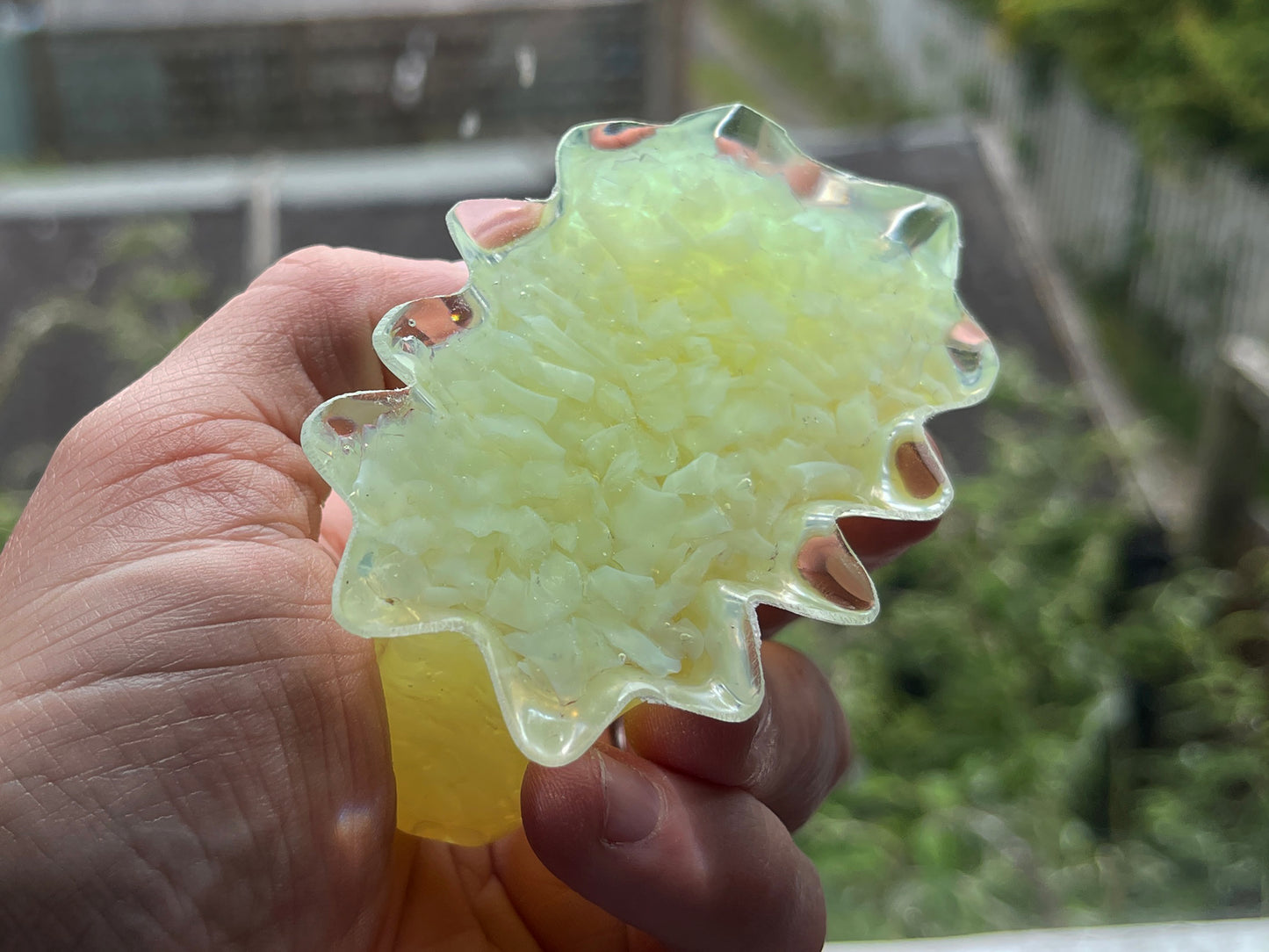 Uranium Glass Resin Ghost Cat - Custard (Uresinium)