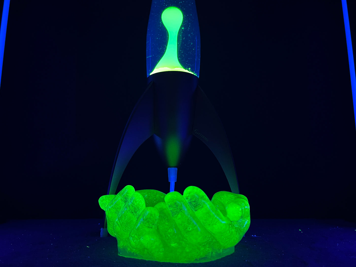 Uranium Glass Resin Hand Bowl (Uresinium)