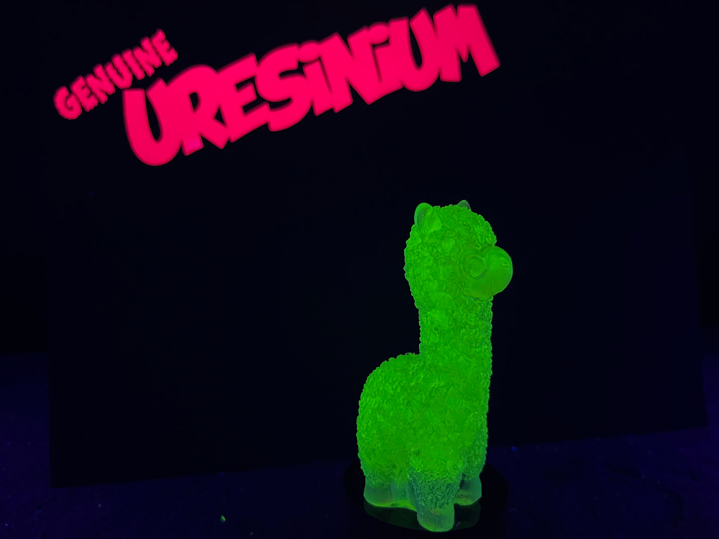 Uranium Glass Resin Alpaca (Uresinium)