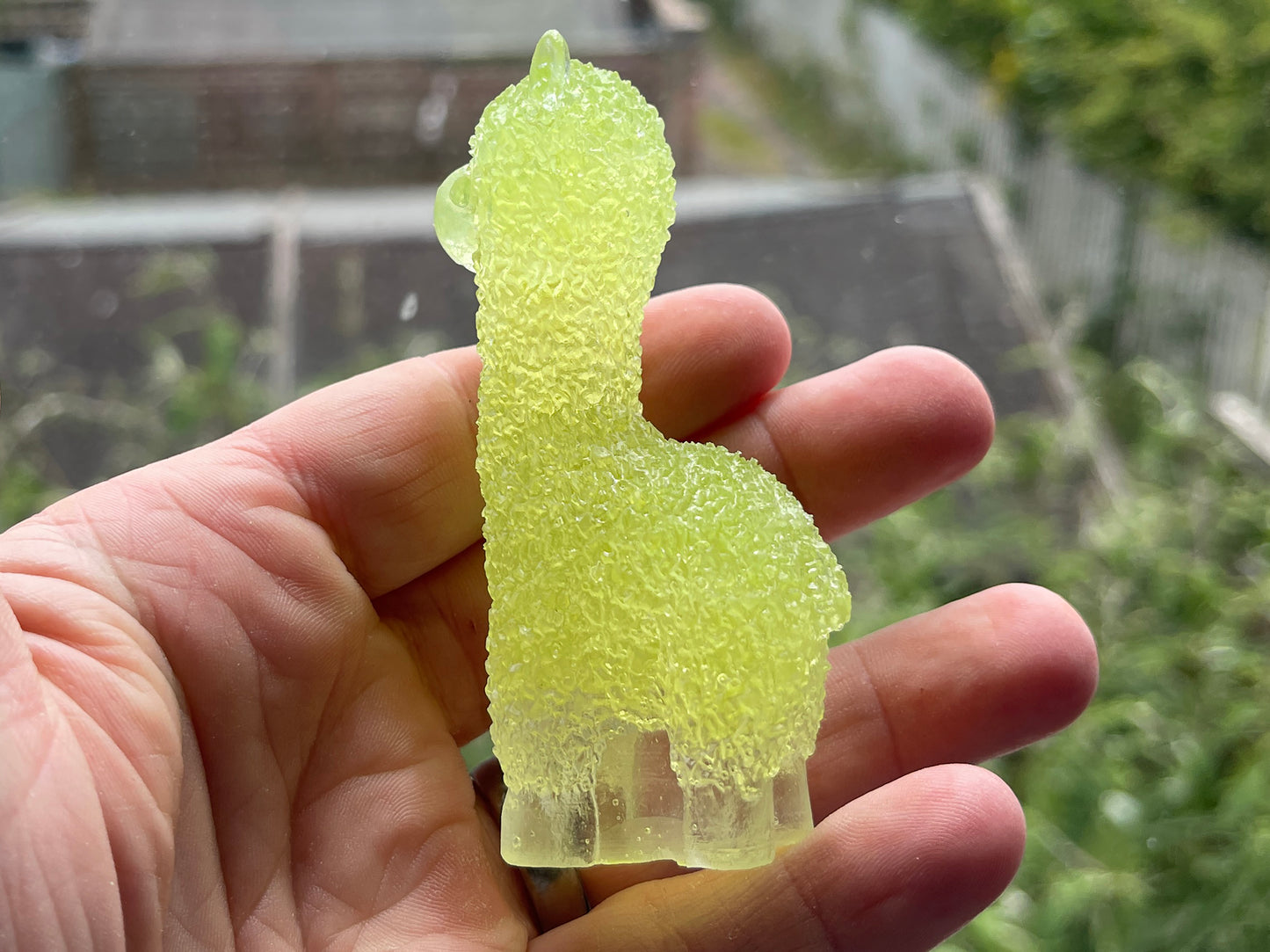 Uranium Glass Resin Alpaca (Uresinium)
