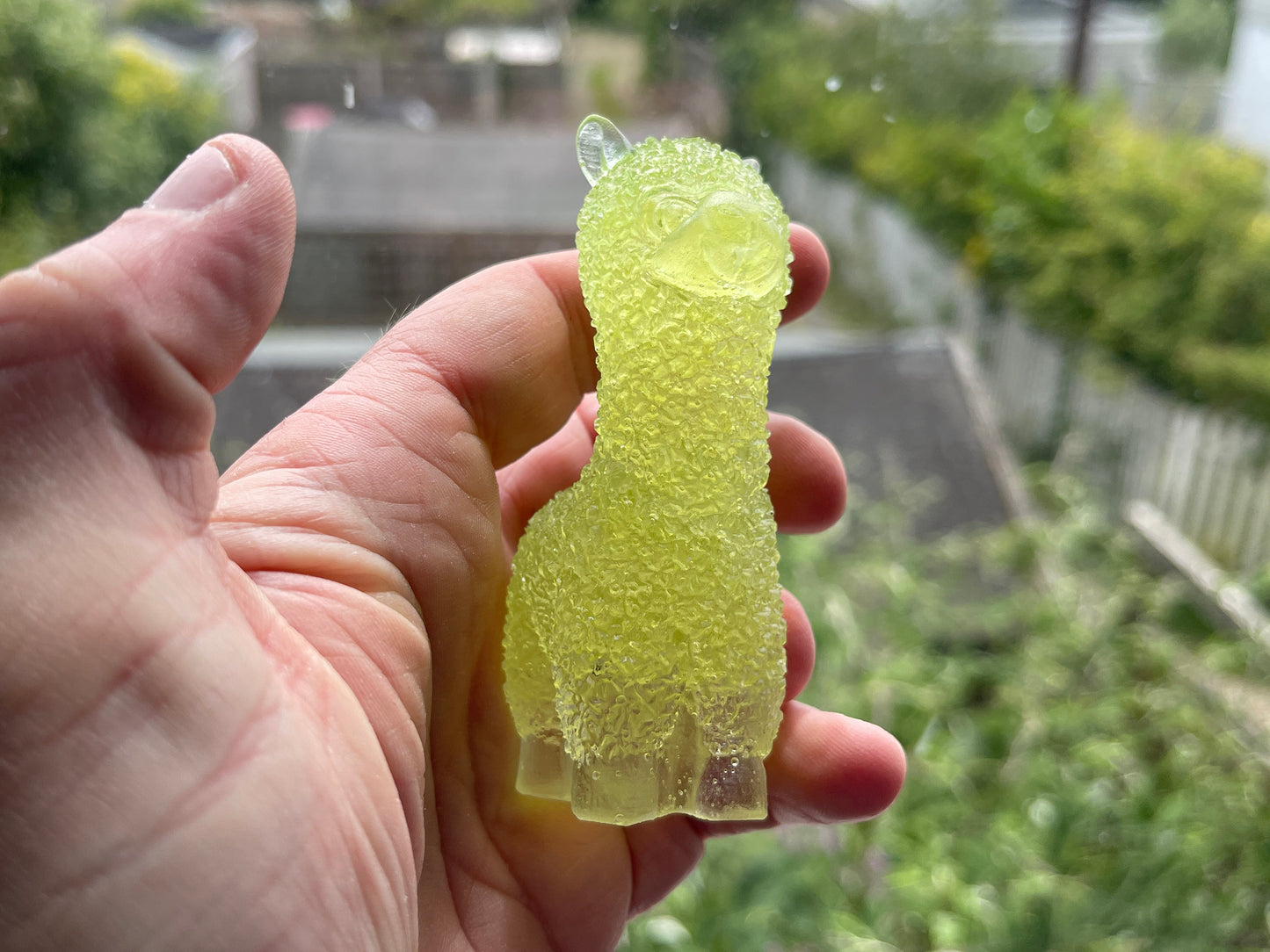 Uranium Glass Resin Alpaca (Uresinium)