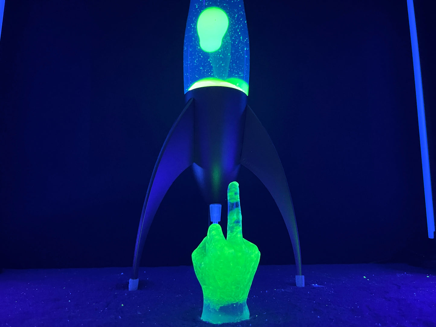 Uranium Glass Resin Middle Finger (Uresinium)