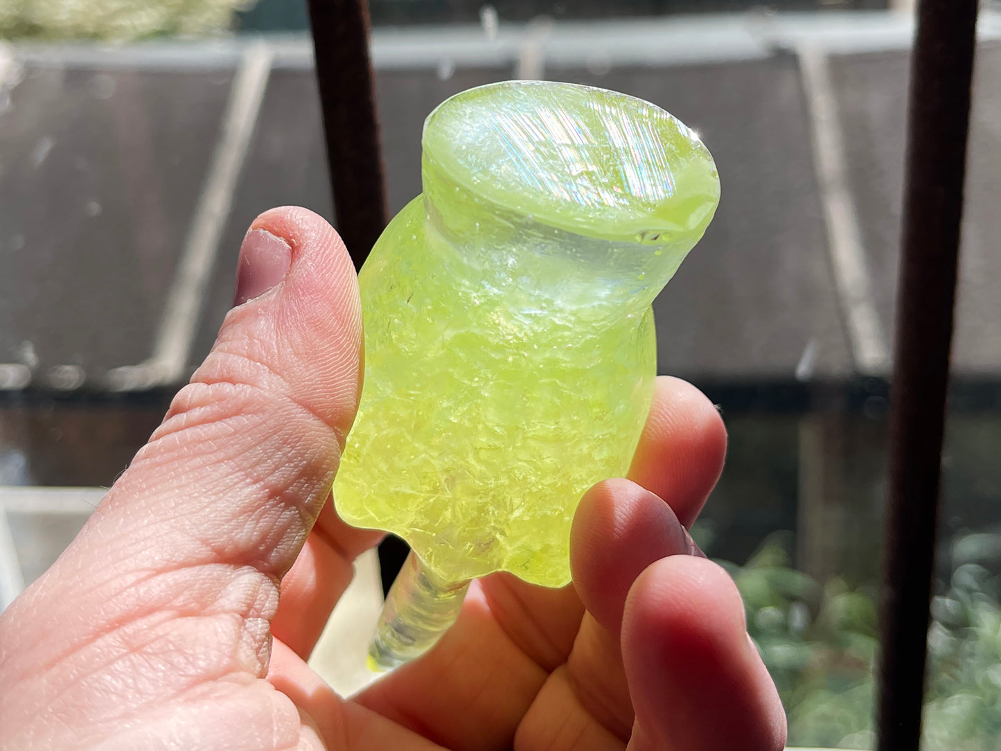 Uranium Glass Resin Middle Finger (Uresinium)