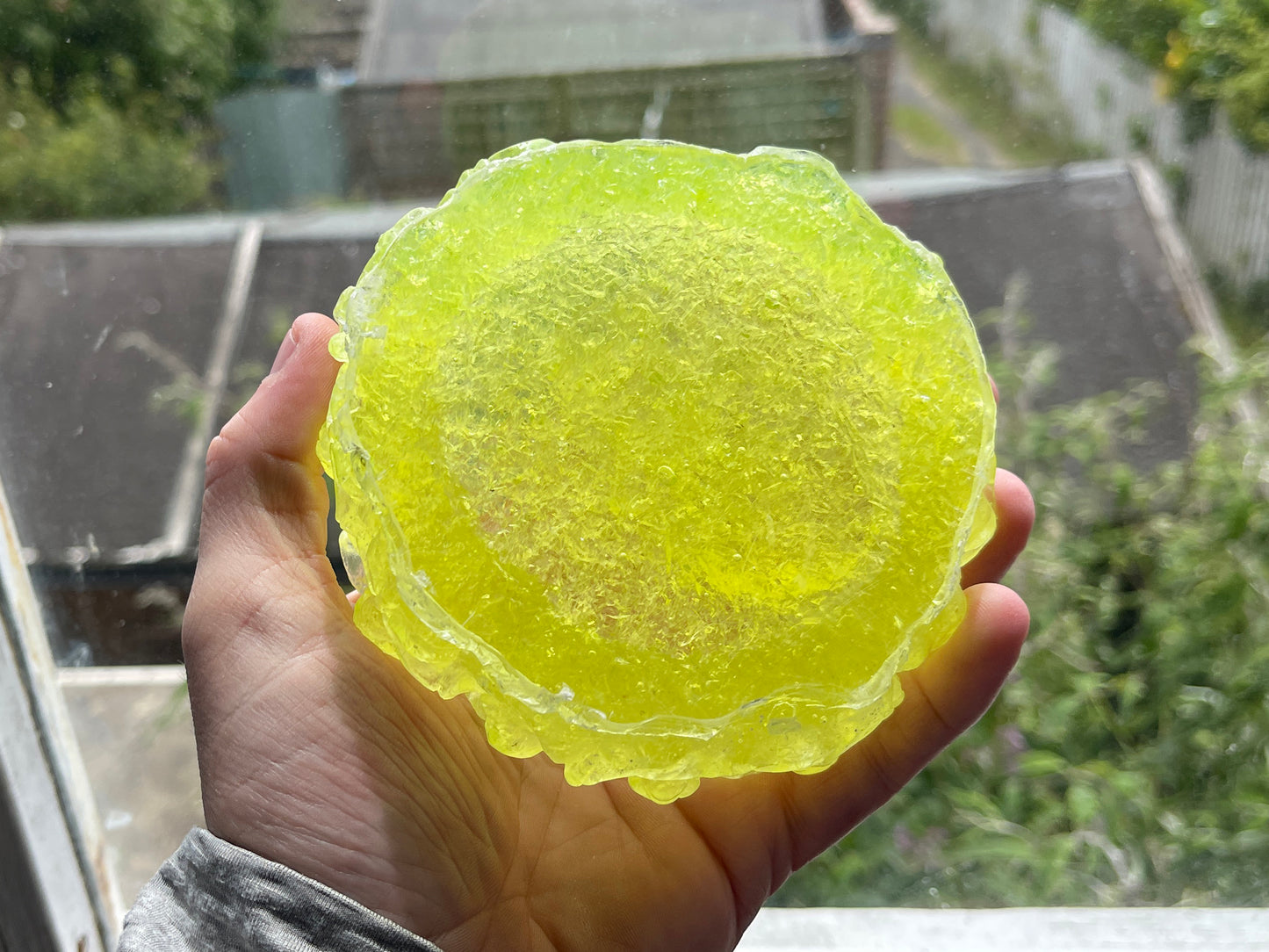 Uranium Glass Resin Skull Ashtray (Uresinium)