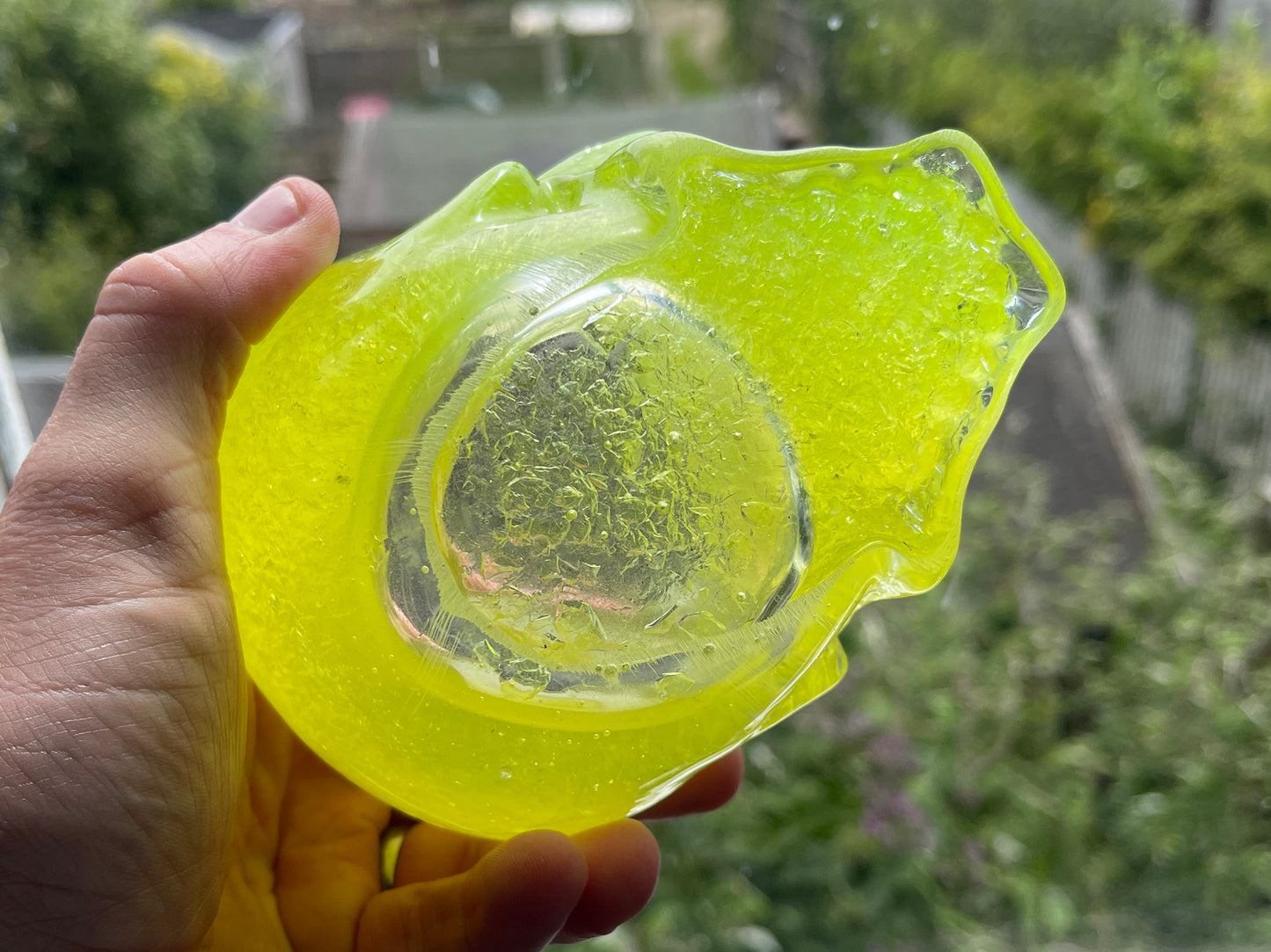 Uranium Glass Resin Skull Pot (Uresinium)