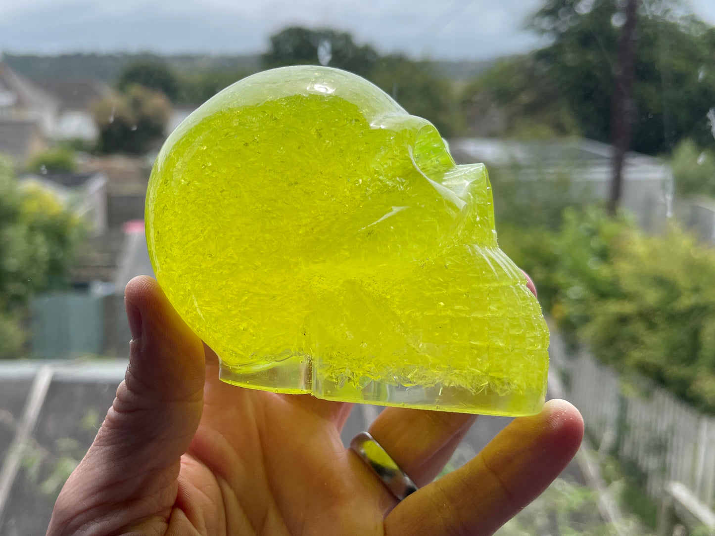 Uranium Glass Resin Skull Large (Uresinium)