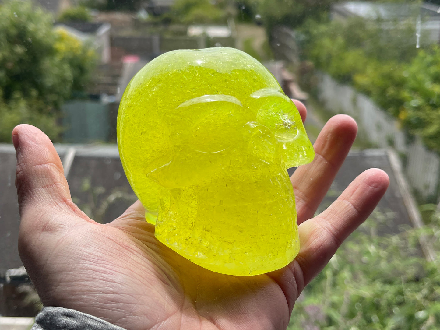 Uranium Glass Resin Skull Large (Uresinium)
