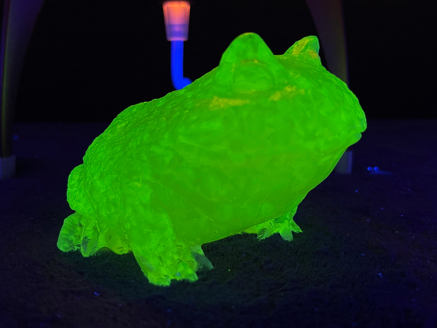 Uranium Glass Resin Toad (Uresinium)