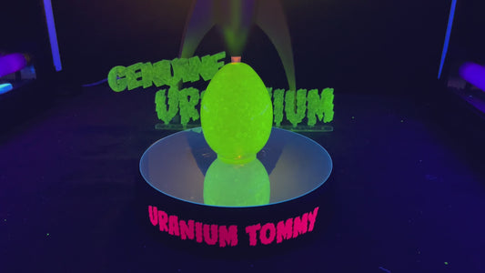 Uranium Glass Resin Vaseline Egg (Uresinium)