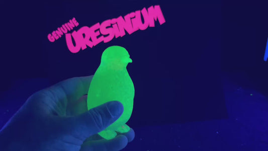 Uranium Glass Resin Penguin (Uresinium)