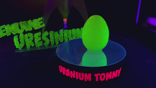 Uranium Glass Resin Custard Egg (Uresinium)